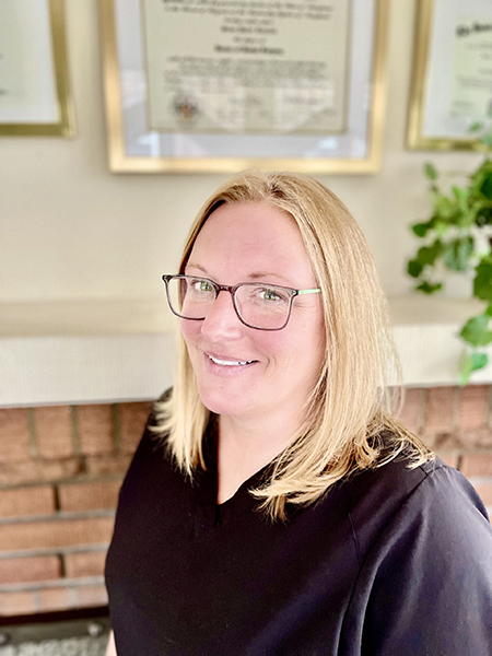 Meet Our Dedicated Dental Team 4 Karyn 2